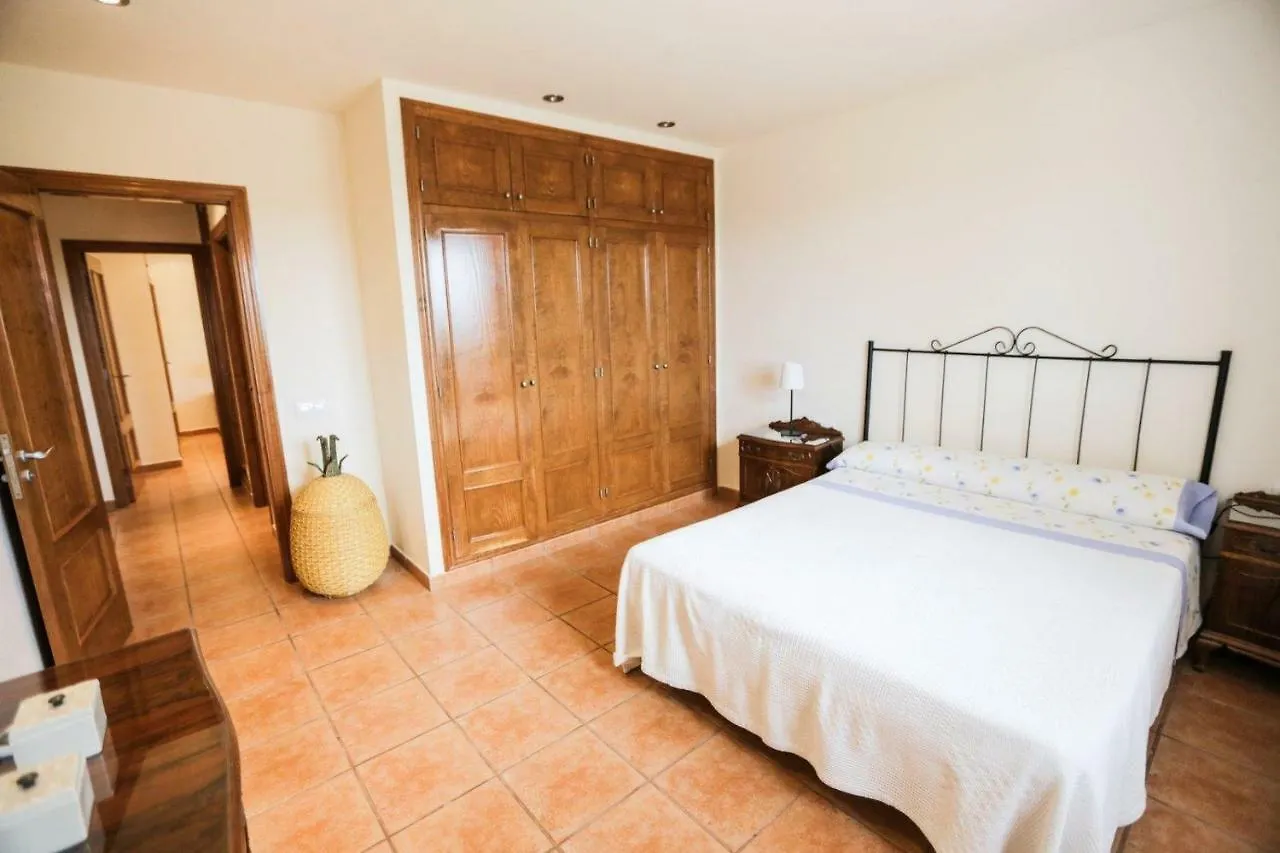 Can Furnet Sant Jordi de ses Salines 0*,